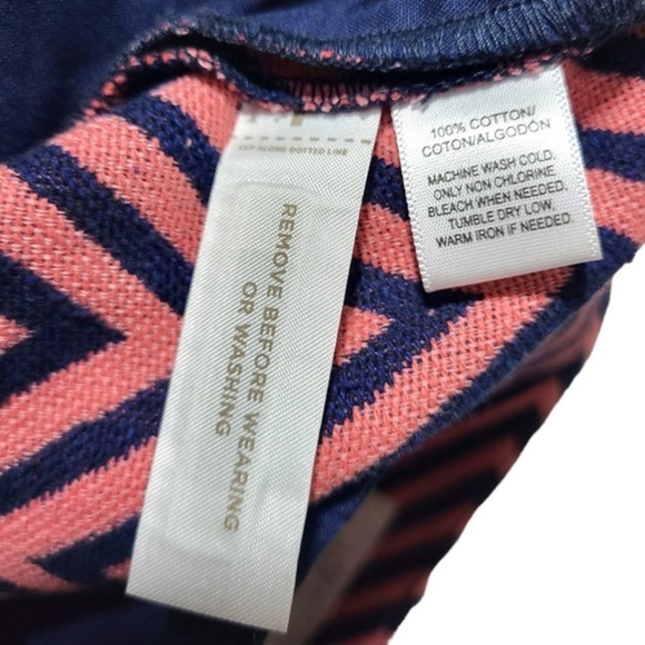 Ann Taylor LOFT Cotton Chevron Riviera Shorts in Pink/Navy - Picture 11 of 13